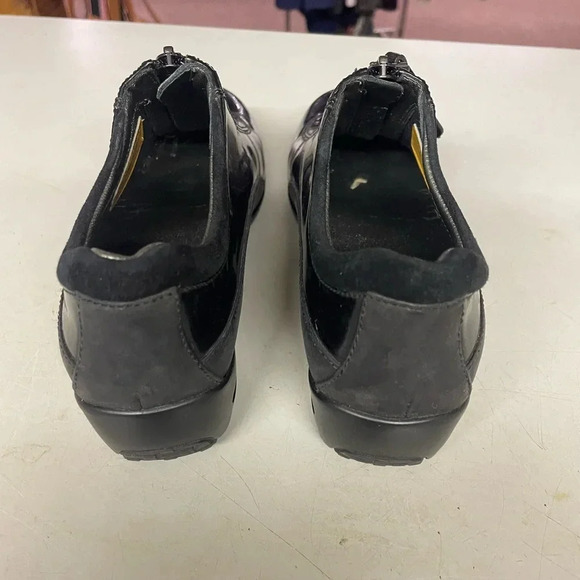 Cole Haan black patten waterproof clog/loafer size 5B - Picture 3 of 6